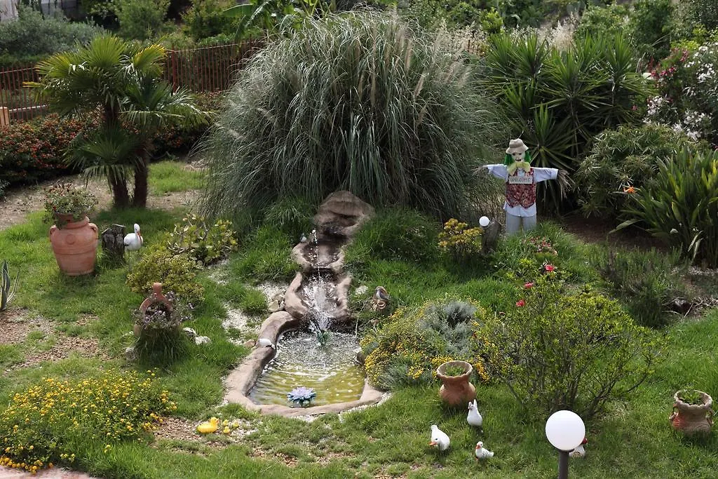 Villa dei giardini San Leone Italia
