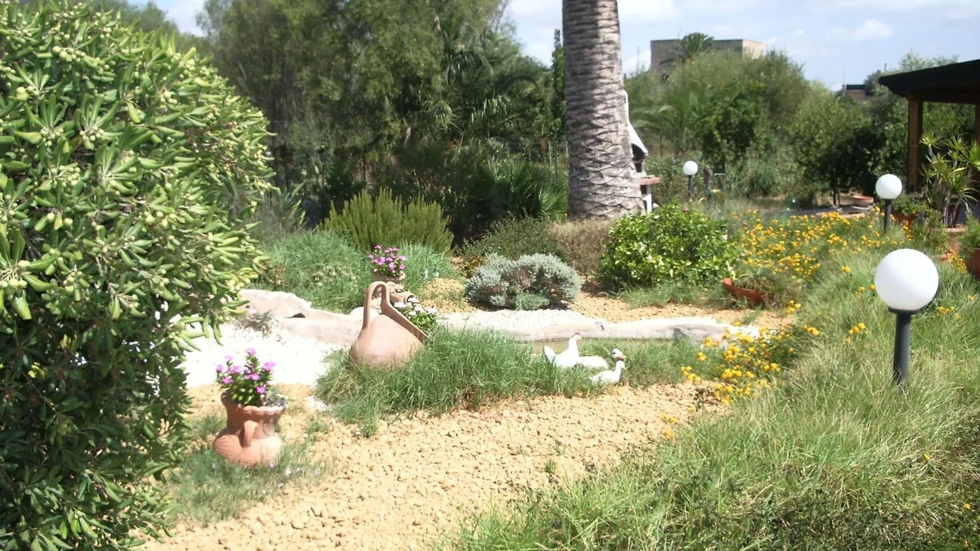 Villa dei giardini San Leone Italia