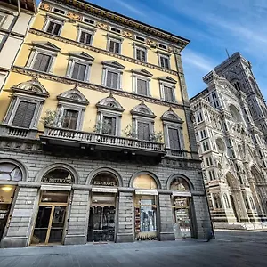 palazzo-gamba.it-tuscanyhotel.com/