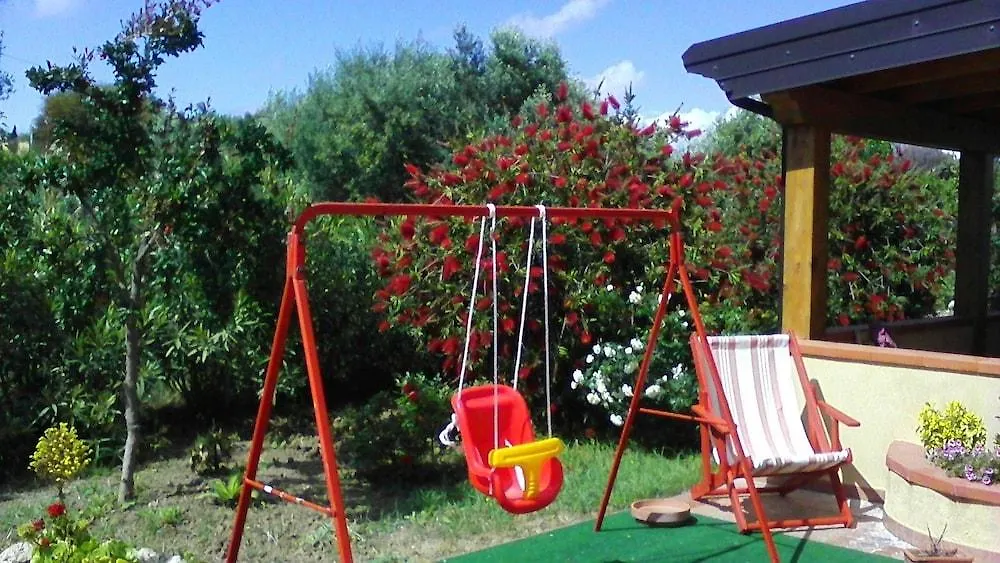 Villa Dei Giardini San Leone 3*,