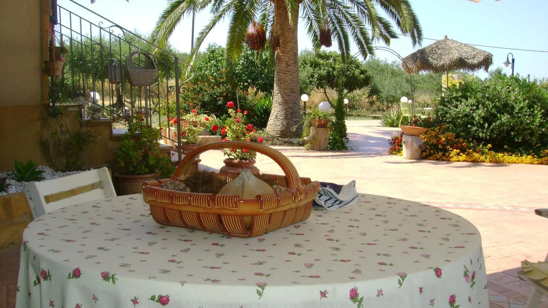 Villa Dei Giardini San Leone 3*,